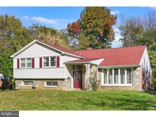7901 Waltham Rd, Cheltenham, PA 19012-1712