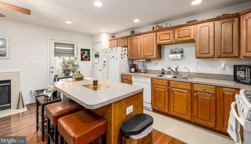 1303 Pendleton Ln, Strasburg, VA 22657-2192