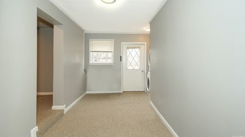 11 Blossom Ave, Holtsville NY  11742-1704 exterior