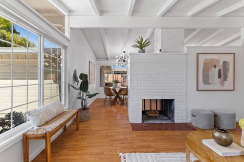 1210 Pecos Way, Sunnyvale CA  94089-2325 exterior