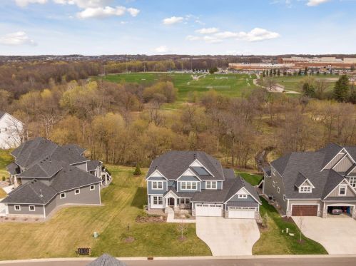 5040 Zircon Ln, Minneapolis, MN 55446