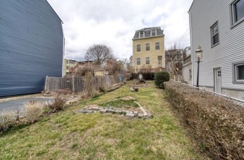 132 Marginal St, Boston MA exterior