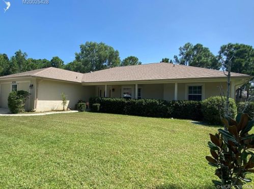 6750 Omega Rd, Fort Pierce, FL 34983-3362