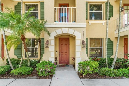 1875 Via Granada, Boynton Beach, FL 33426-8257