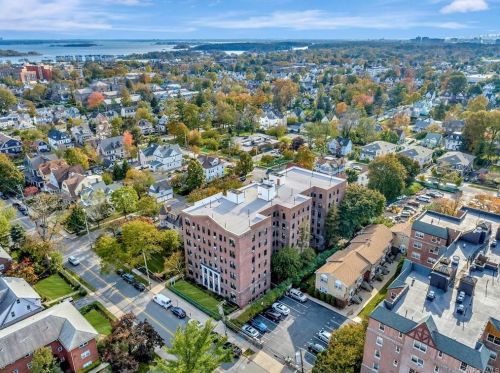 159 Centre Ave, New Rochelle, NY 10805-2702