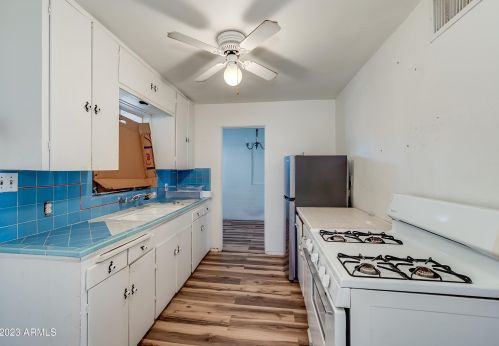 3800 7 St, Phoenix AZ 85034-4004 exterior