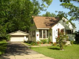 1513 13th Ave, Wausau, WI 54401-2404