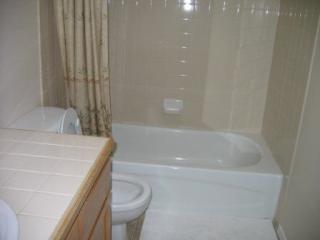 8538 Midvale Ave, Seattle WA  98103-4032 exterior