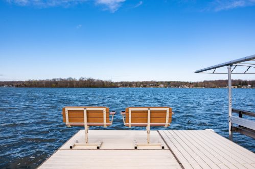 5719 Wagner Ln, West Bend, WI 53095-9210