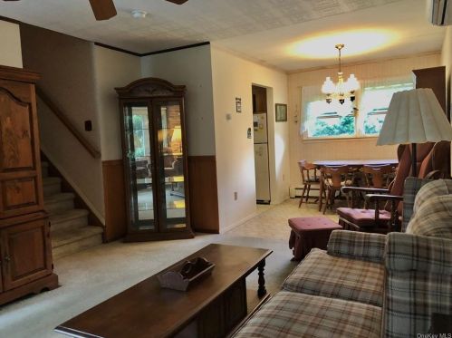 104 Sleepy Valley Rd, Warwick NY  10990-2700 exterior