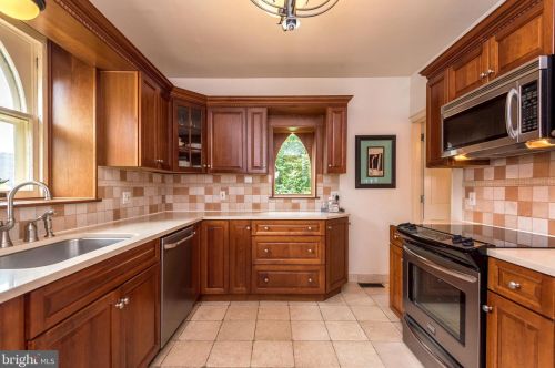 420 Highland Ave, Prospectville PA  19002-5813 exterior