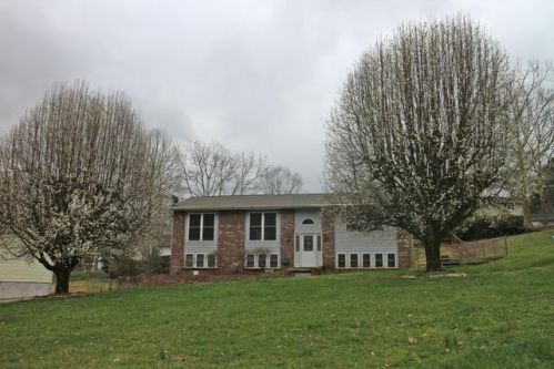 11508 Midhurst Dr, Knoxville, TN 37934-4744