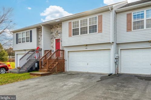 145 Norlawn Cir, Lancaster PA  17601-2669 exterior