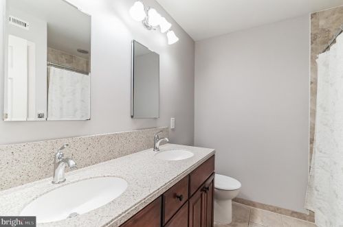 907 Quincy Dr, Yardley PA  19067-2902 exterior