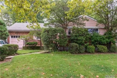 553 Kirkby Rd, Floral Park, NY 11003-3523