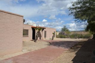 510 Schrader Ln, Tucson, AZ 85748-3466