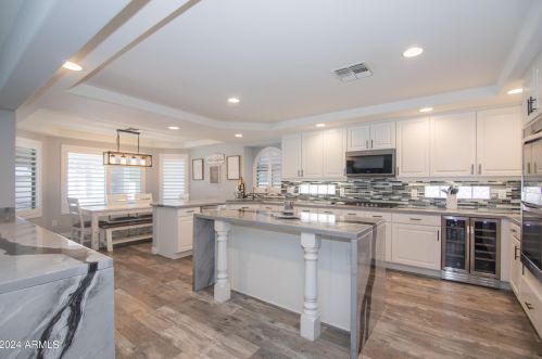 1695 Mead Dr, Chandler, AZ 85249-3209