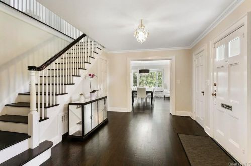 89 Brite Ave, Scarsdale, NY 10583-1636