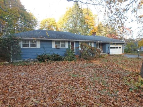 34 Elmridge Rd, Pawcatuck, CT 06379-1226
