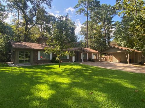 36 Corkwood Rd, Chita, TX 75862-8903