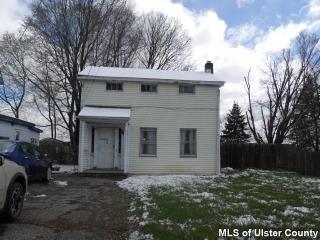 11 West St, Marlborough, NY 12542-6158
