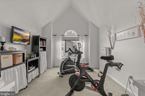 224 Shelly Dr, Collegeville PA  19426-2667 exterior