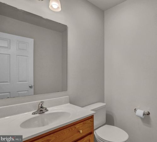 343 Atlantic Ave, Red Lion PA  17356-1509 exterior