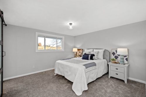 454 Mcmurray Rd, Canonsburg PA  15317-0024 exterior