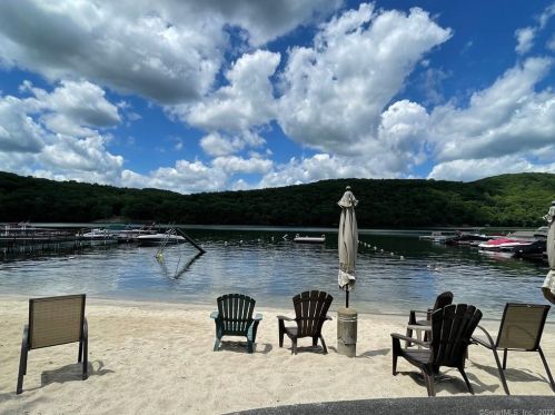 6 Brighton St, Danbury CT  06811-3104 exterior