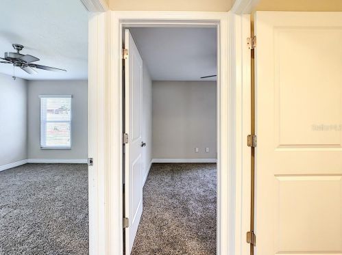 5056 Neptune Cir, Oxford FL  34484-3794 exterior