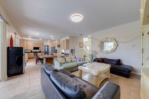 2518 Chapala Dr, Kissimmee FL  34746-3445 exterior