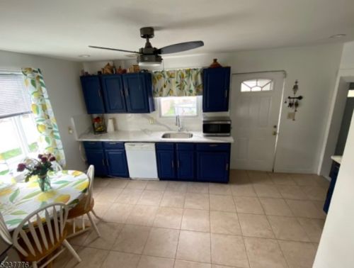 108 Grove St, Roselle NJ  07203-1023 exterior