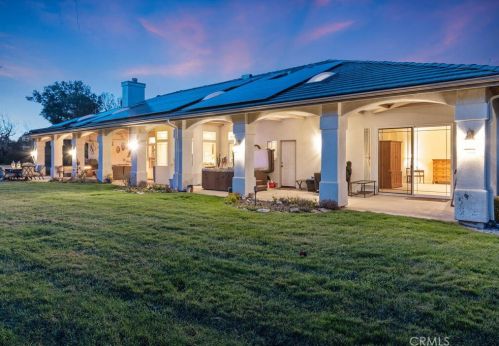 1440 Ridge Rd, Templeton CA  93465-9303 exterior