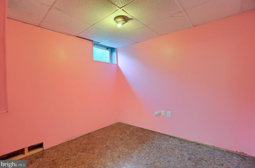 398 Lockwillow Ave, Harrisburg PA  17112-2557 exterior