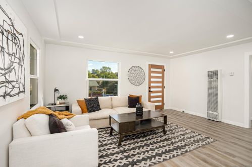 1926 Ensenada St, Lemon Grove CA  91945-3738 exterior