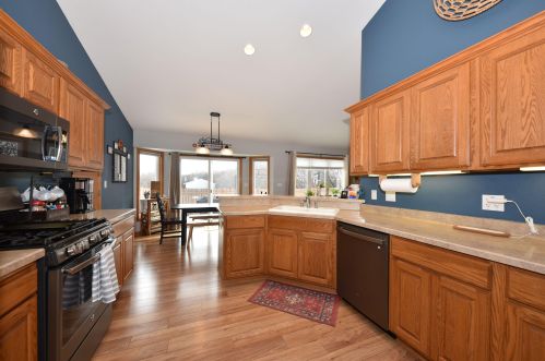 5830 121, Milwaukee WI 53227-3878 exterior