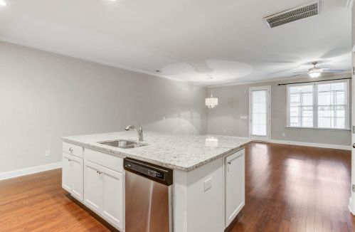 2005 Kings Gate Ln, Mount Pleasant SC  29466-8162 exterior