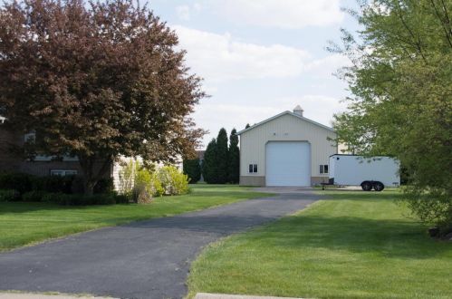 306 Deerfield Ct, Valpo, IN 46383-6963