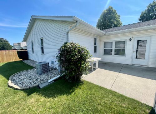 761 Pioneer Pkwy, Fond Du Lac, WI 54935-3836