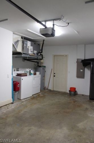 3752 2nd Ave, Cape Coral FL  33904-4807 exterior