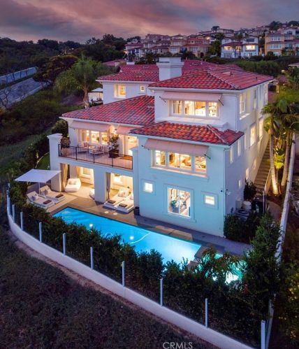 12 Tidal Surf, Newport Beach CA  92657-1905 exterior