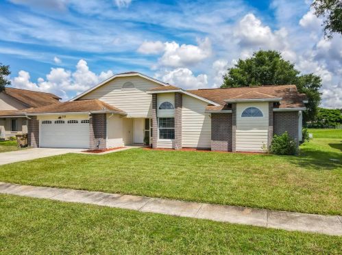 233 Burning Tree Dr, Kissimmee, FL 34743-8411