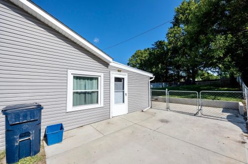 725 Eastern Ave, Bellefontaine OH  43311-2615 exterior