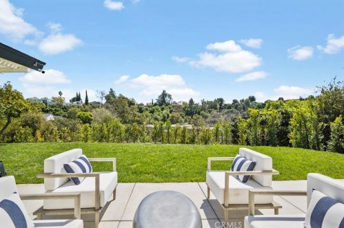 621 Camino Cerrado, South Pasadena CA  91030-4103 exterior