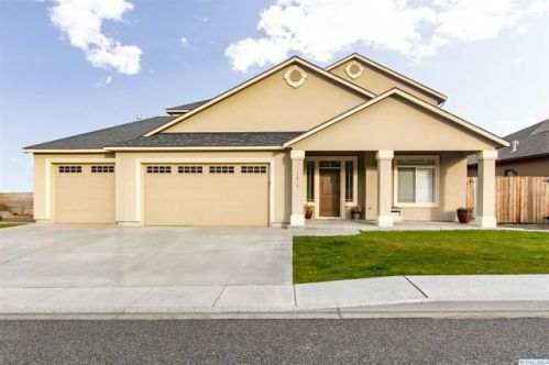 1452 Badger Mountain Loop, Richland, WA 99352-9206