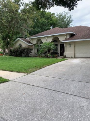 212 Birdiewood Ct, De Bary, FL 32713-2244