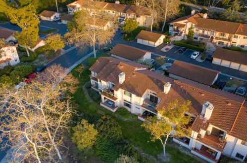 2876 Andover Ave, Carlsbad CA  92010-7004 exterior