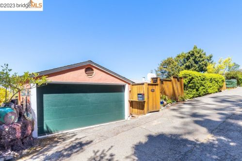 51 Chelton Ln, Oakland CA  94611-2514 exterior