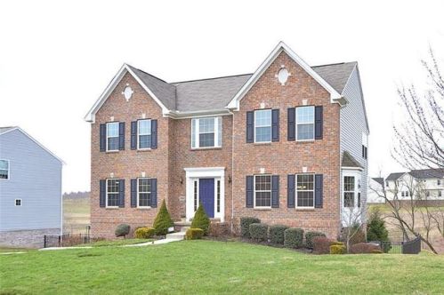 109 Mcintosh Dr, Finleyville, PA 15332-9706
