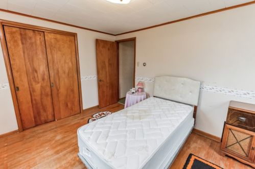 3998 Mitchell Rd, New Castle PA  16105-4412 exterior